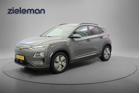 Hyundai Kona Electric Premium 64 kWh - Carplay, Camera, Stoelverw, Half Leer, SOH 96,3%