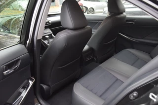 Lexus IS – thumbnail 11
