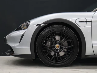 Porsche Taycan – thumbnail 7