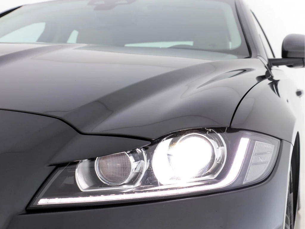 Jaguar XF – foto 25