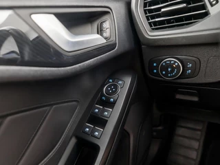 Ford Focus – thumbnail 23