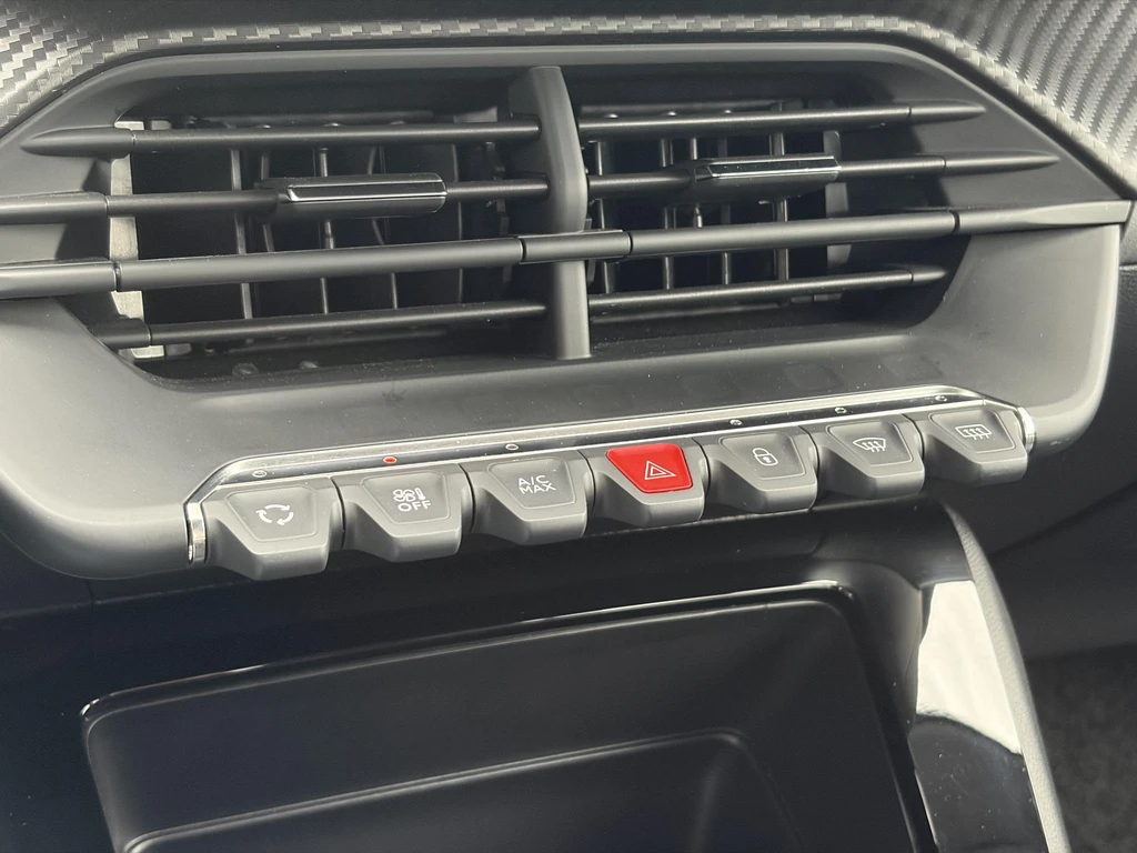 Peugeot 208 – foto 18
