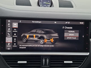 Porsche Cayenne – thumbnail 32
