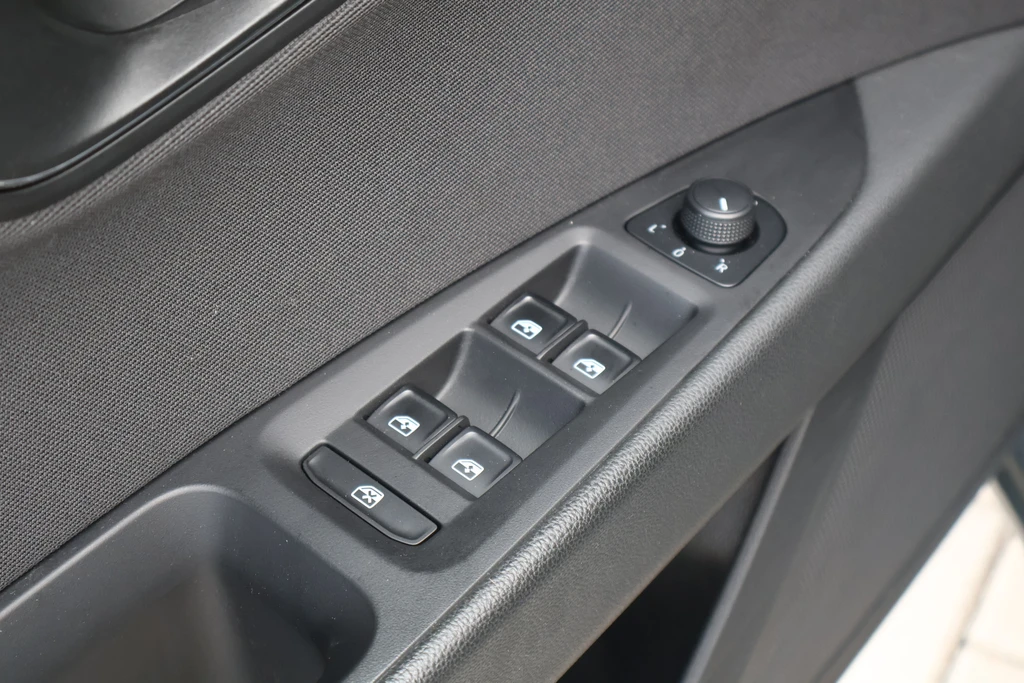 SEAT Leon – foto 21