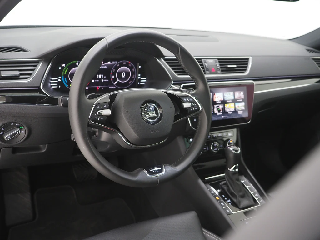 Škoda Superb – foto 18