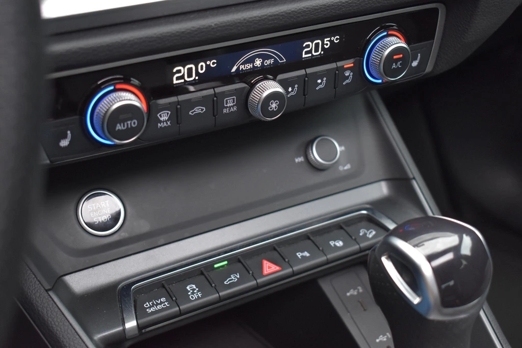 Audi Q3 – foto 43