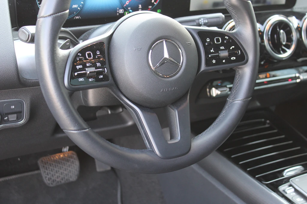 Mercedes-Benz GLB – foto 17