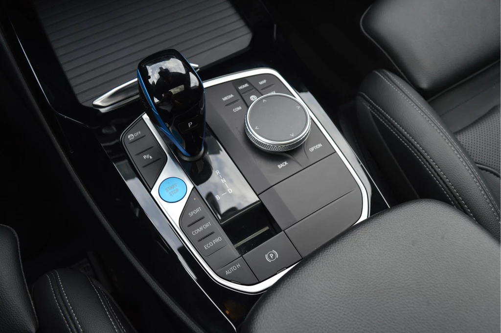BMW iX3 – foto 16