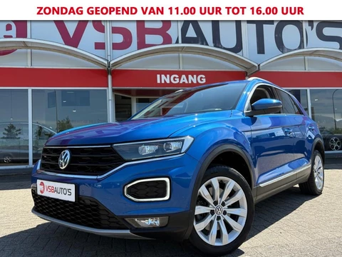 Volkswagen T-Roc 1.5 TSI ACT. 150PK SPORT DIGITALE-SCHERM NAVI CARPLAY AIRCO LMV PDC