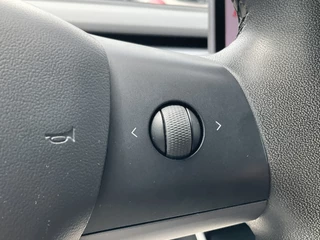 Tesla Model 3 – thumbnail 23