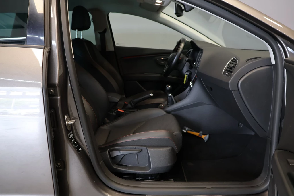 SEAT Leon – foto 18