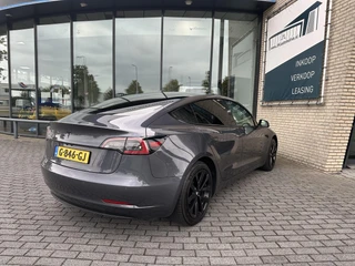 Tesla Model 3 – thumbnail 3