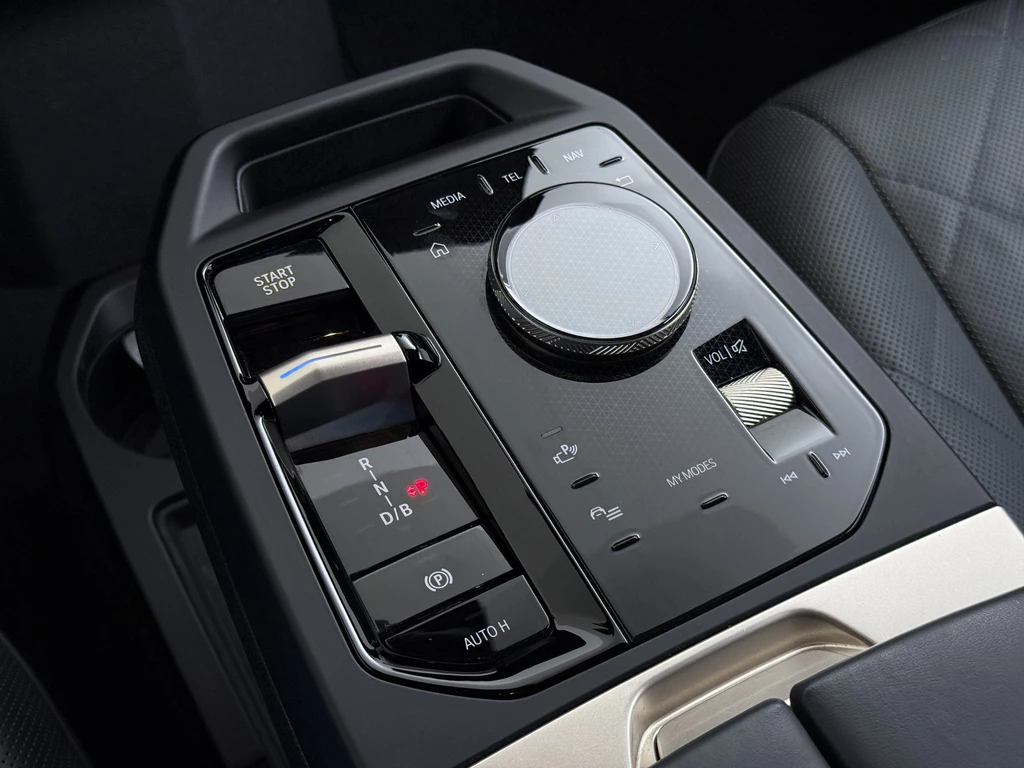 BMW iX – foto 26