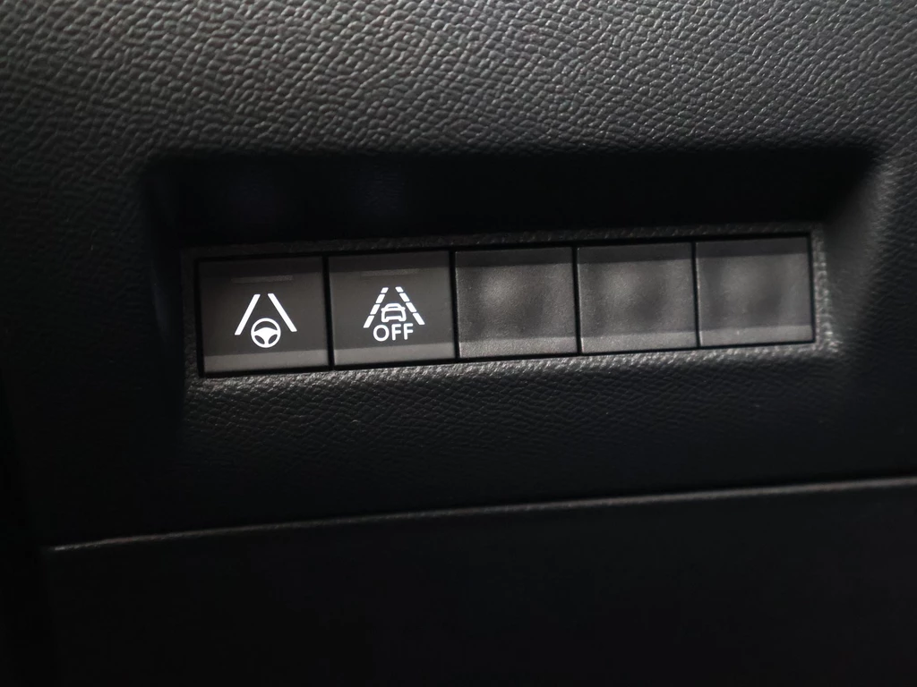 Peugeot e-2008 – foto 33