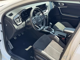 Kia ProCeed – thumbnail 33