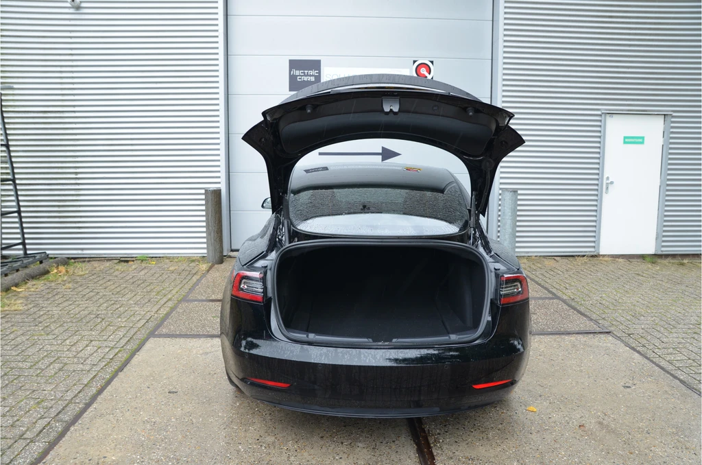 Tesla Model 3 – foto 34