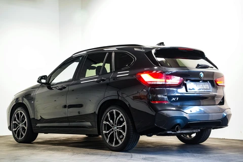 BMW X1 xDrive25e M Sport|Full opt!|Pano dak|Harman|Trekhaak|Head up|Acc
