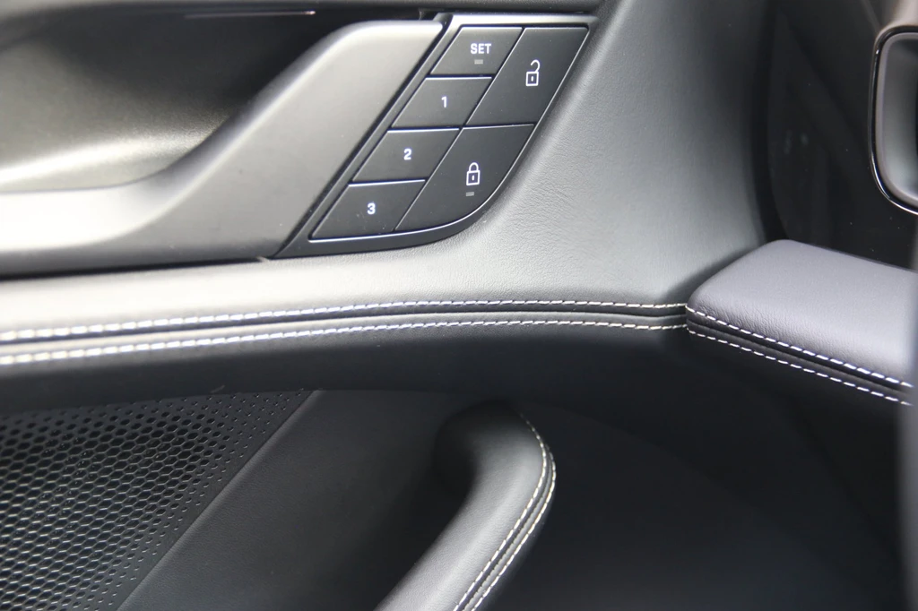 Porsche Taycan – foto 25