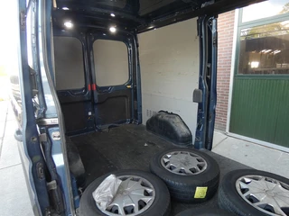 Ford Transit – thumbnail 10