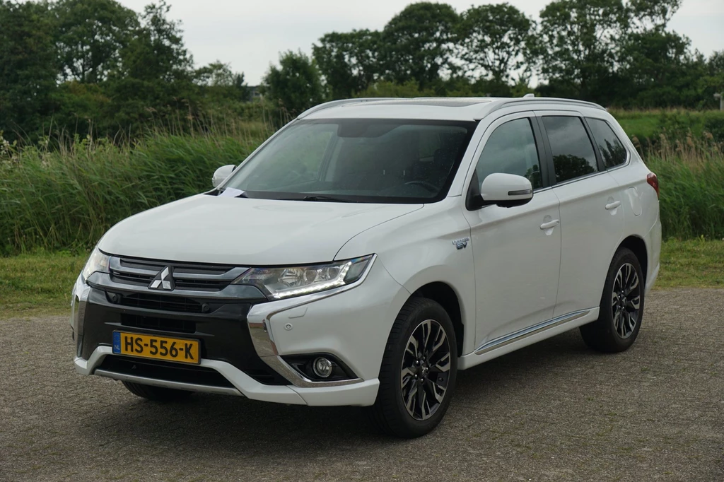Mitsubishi Outlander – foto 2