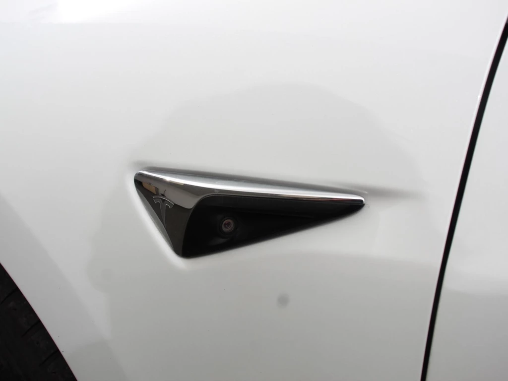 Tesla Model 3 – foto 13