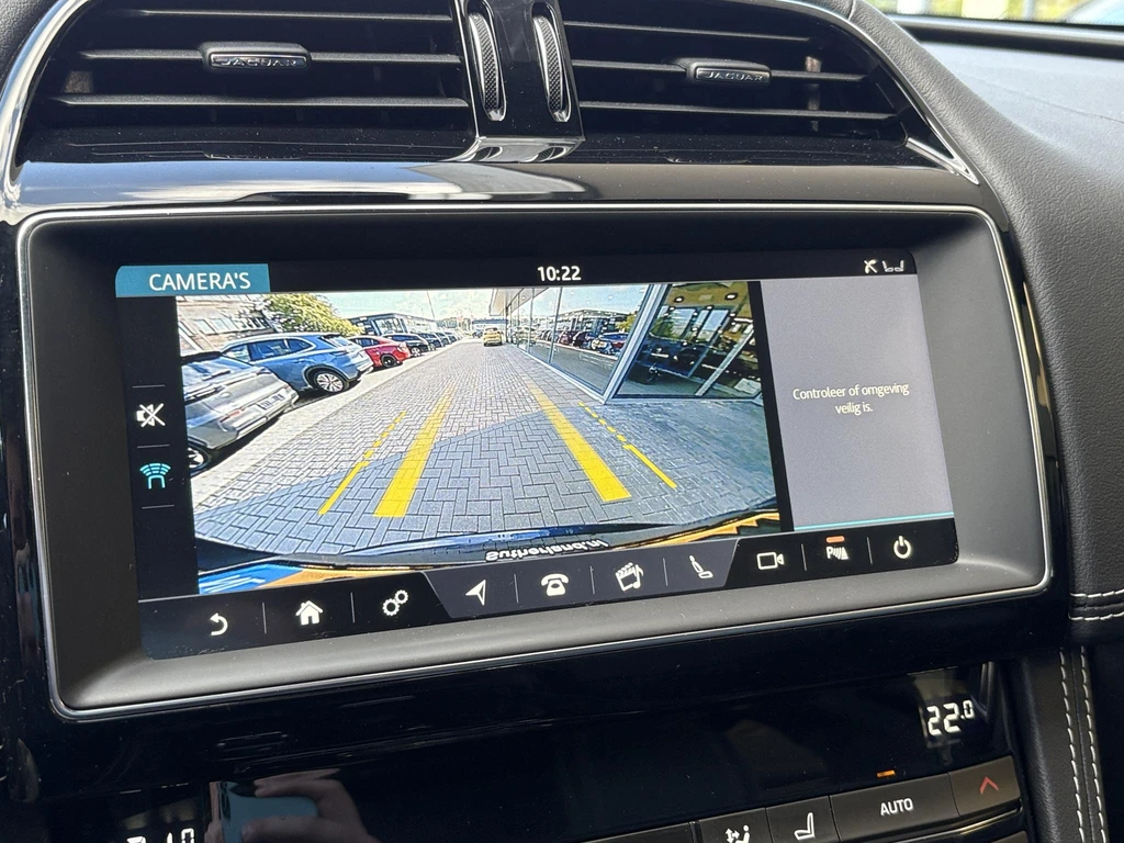 Jaguar F-PACE – foto 36