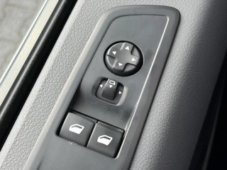 Opel Vivaro – thumbnail 23