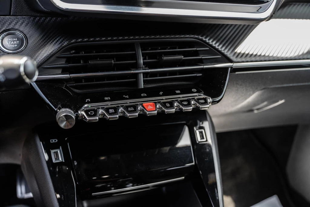 Peugeot 208 – foto 27