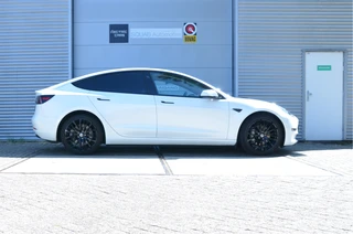 Tesla Model 3 – thumbnail 4