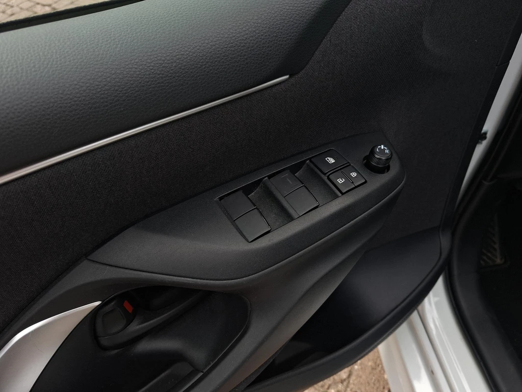 Mazda 2 Hybrid – foto 17