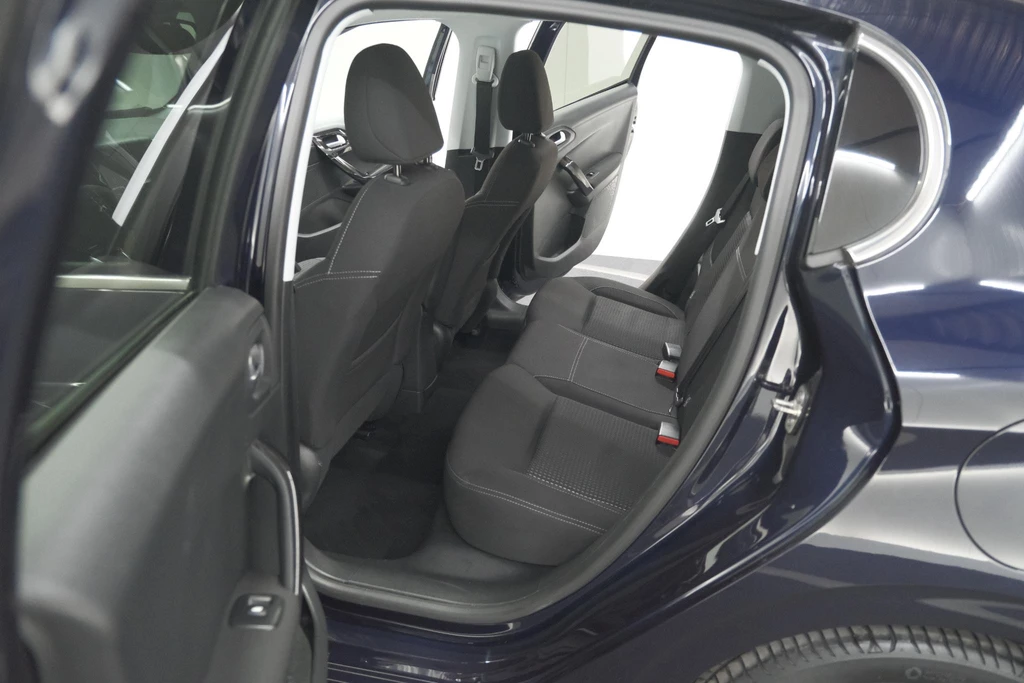 Peugeot 208 – foto 39