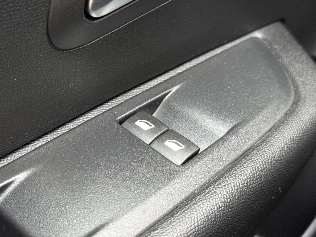 Peugeot 208 – foto 25