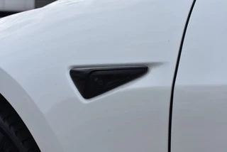 Tesla Model 3 – thumbnail 7