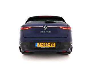 Renault Megane E-Tech – thumbnail 3