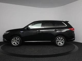 Mitsubishi Outlander – thumbnail 3