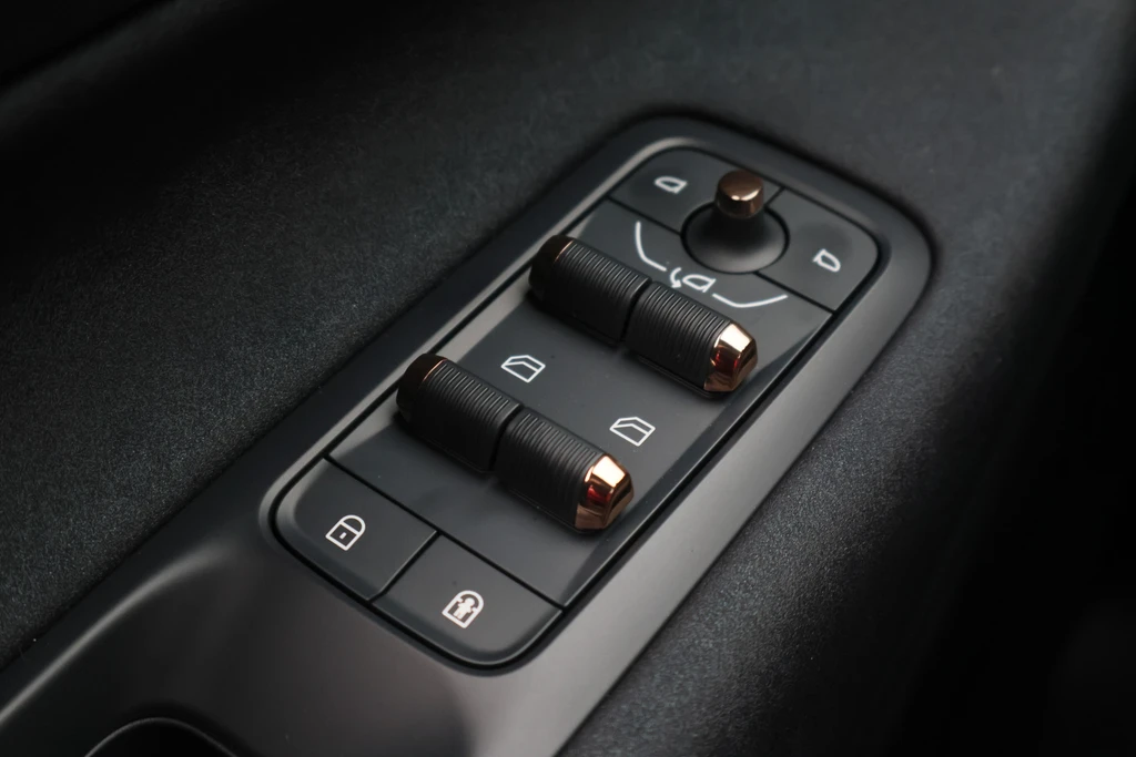 Lynk & Co 08 – foto 34