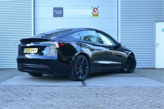 Tesla Model 3 – thumbnail 3