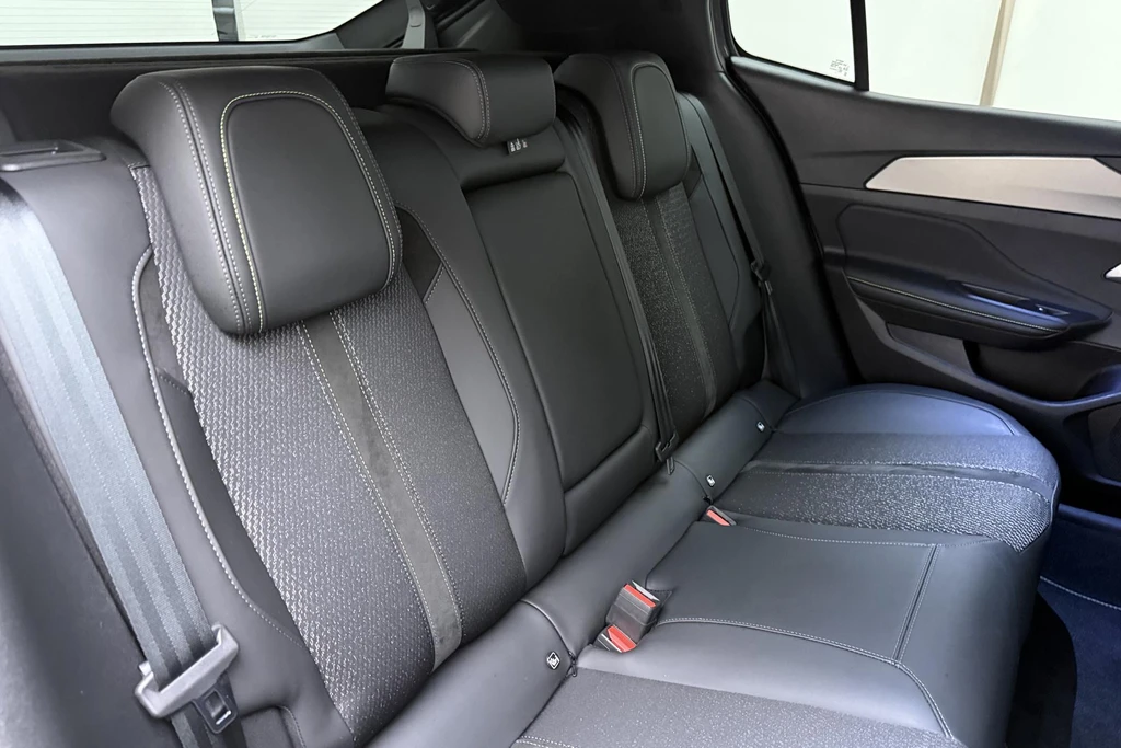 Peugeot 408 – foto 17