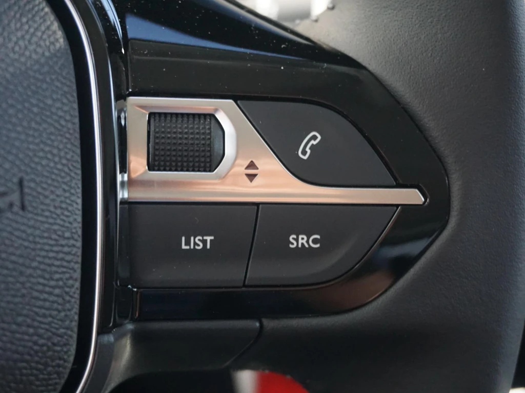 Peugeot 208 – foto 19