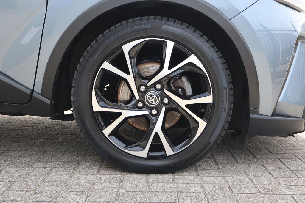Toyota C-HR – foto 10