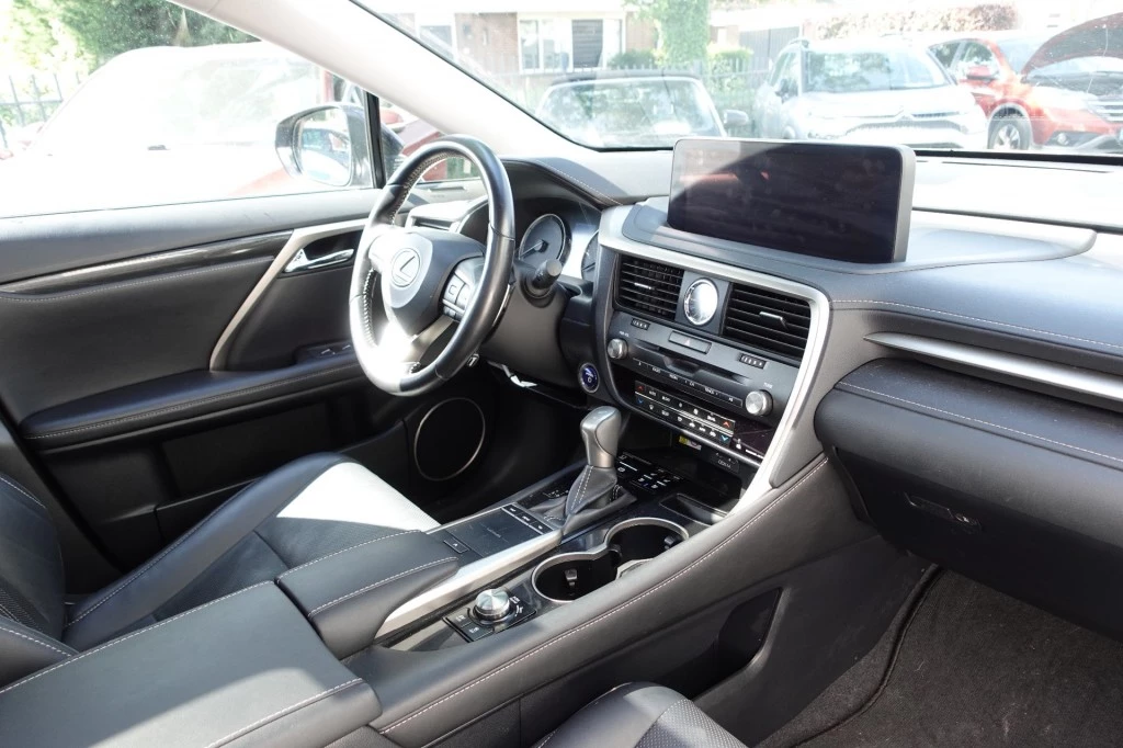 Lexus RX – foto 21