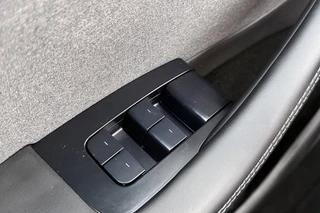 Tesla Model 3 – thumbnail 19