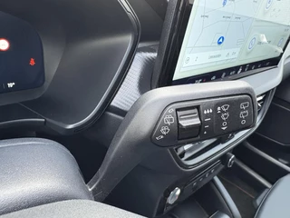 Ford Kuga – thumbnail 25