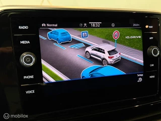 Volkswagen T-Roc – thumbnail 32