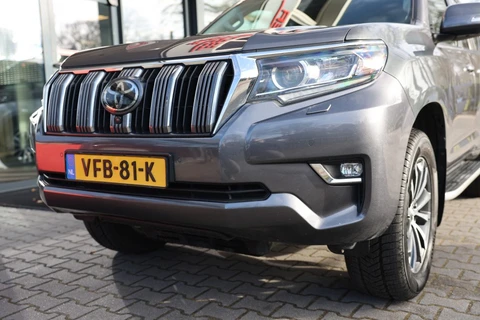 Toyota Land Cruiser Landcruiser 150 2.8 D-4D 5DRS EXECUTIVE A/T VAN