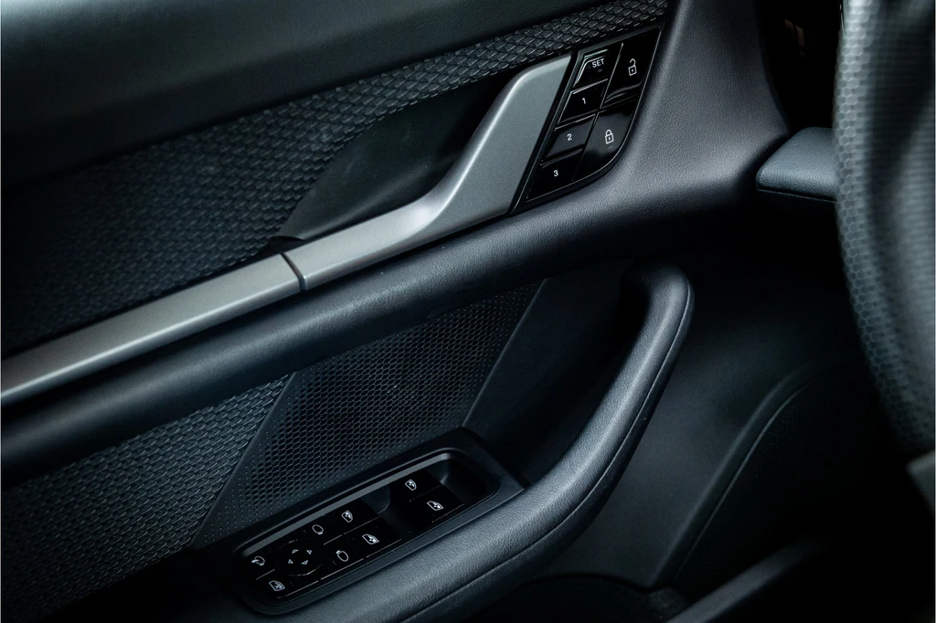 Porsche Taycan – foto 31