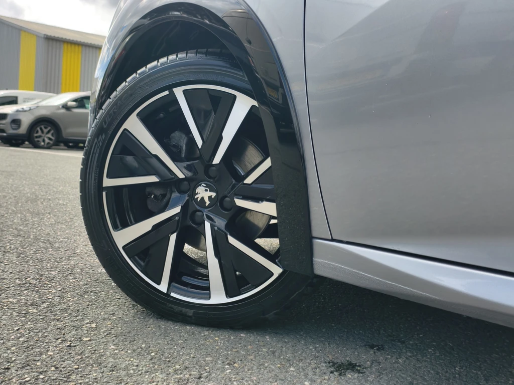 Peugeot 208 – foto 22