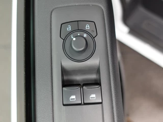 Ford Transit Custom – thumbnail 14