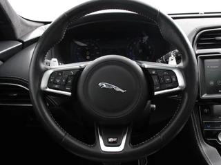 Jaguar F-PACE – thumbnail 20