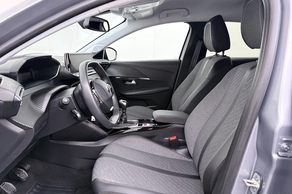 Peugeot 208 – foto 10